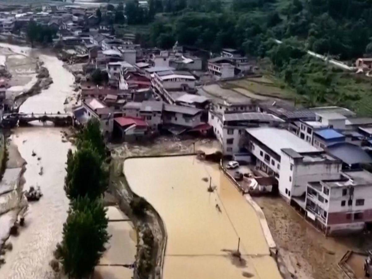 Muertos, desaparecidos e inundaciones: caos tras las lluvias en China