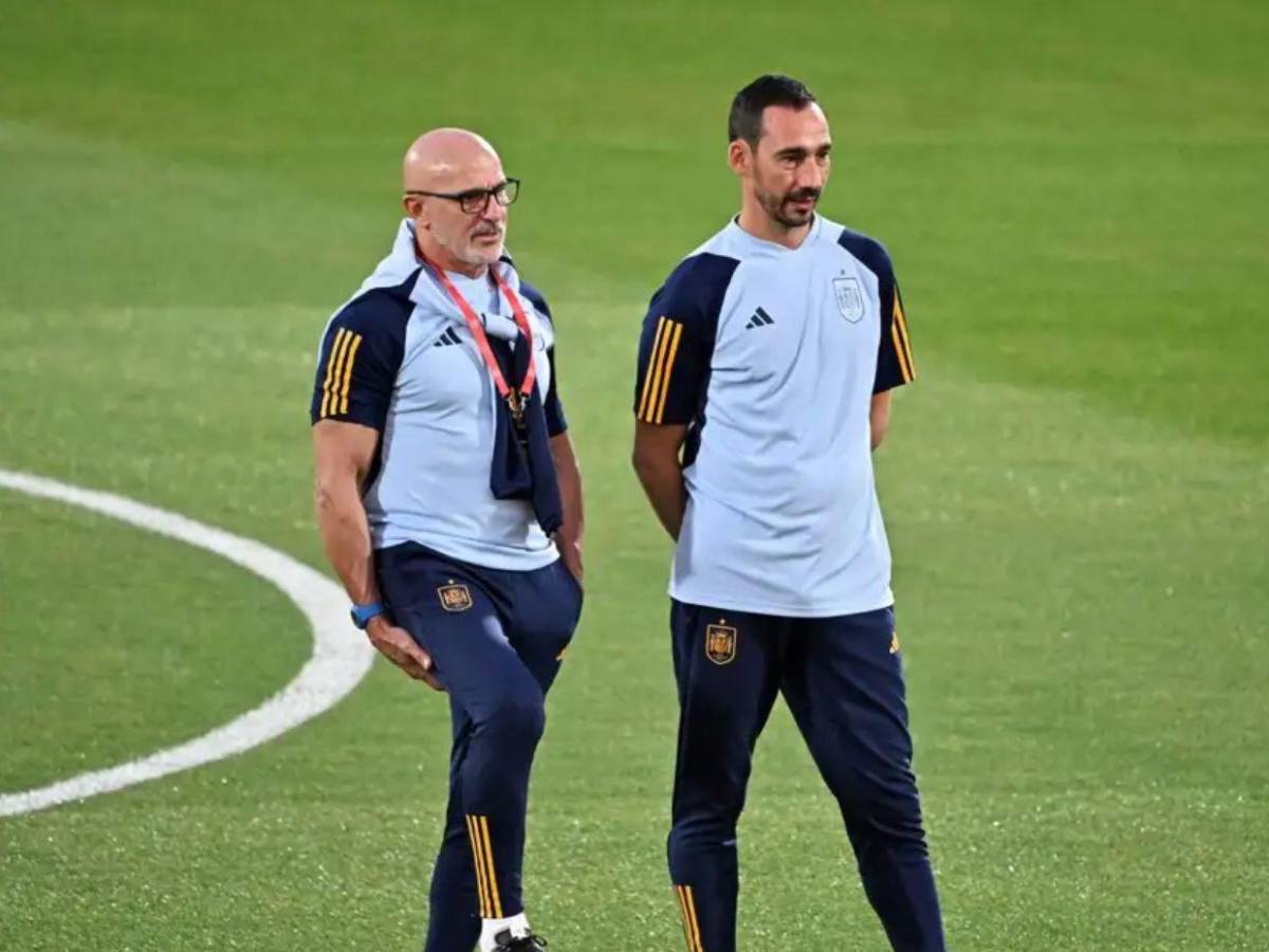 Los candidatos para dirigir a la Selección de Honduras: uno fue mano derecha de Luis Enrique