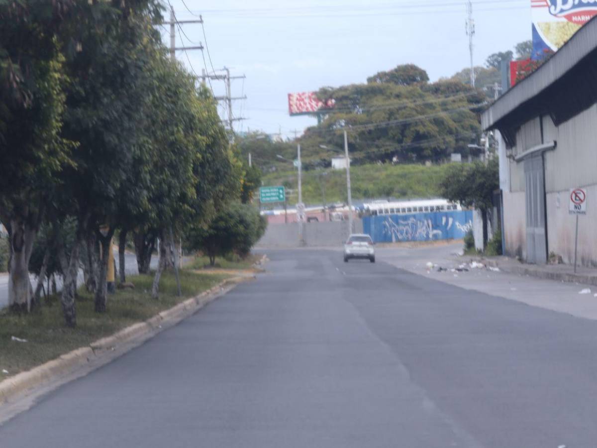 Desiertas lucen las calles del Distrito Central este 25 de diciembre Desiertas lucen las calles del Distrito Central este 25 de diciembre