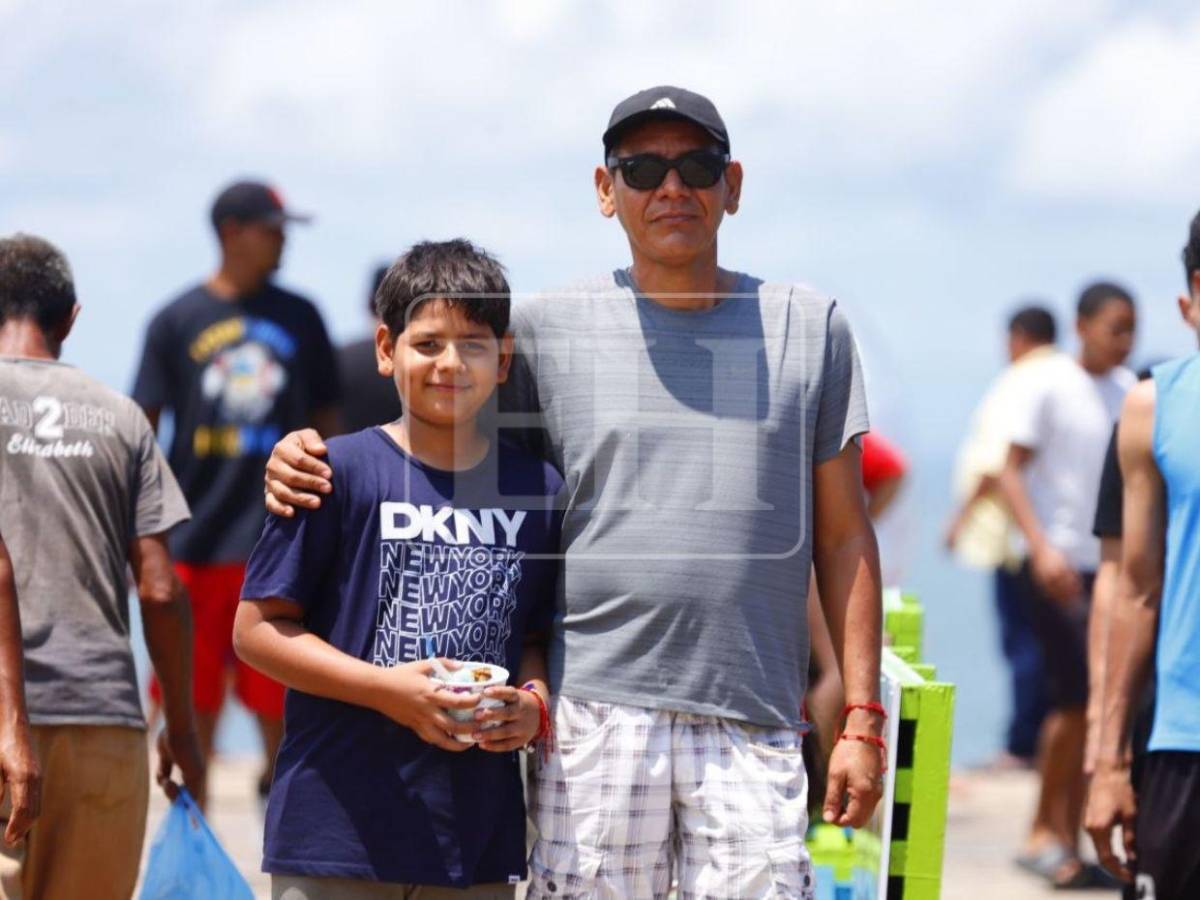 Playas de Omoa se llenan de turistas en plena Semana Santa 2026