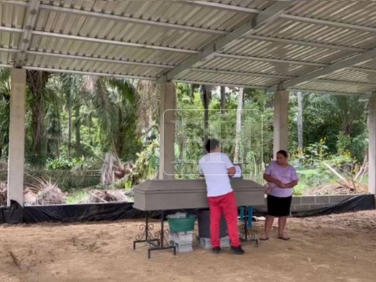 “Dijo que se tomó tres tragos”: vecinos de seis fallecidos por presunto alcohol adulterado en Atlántida