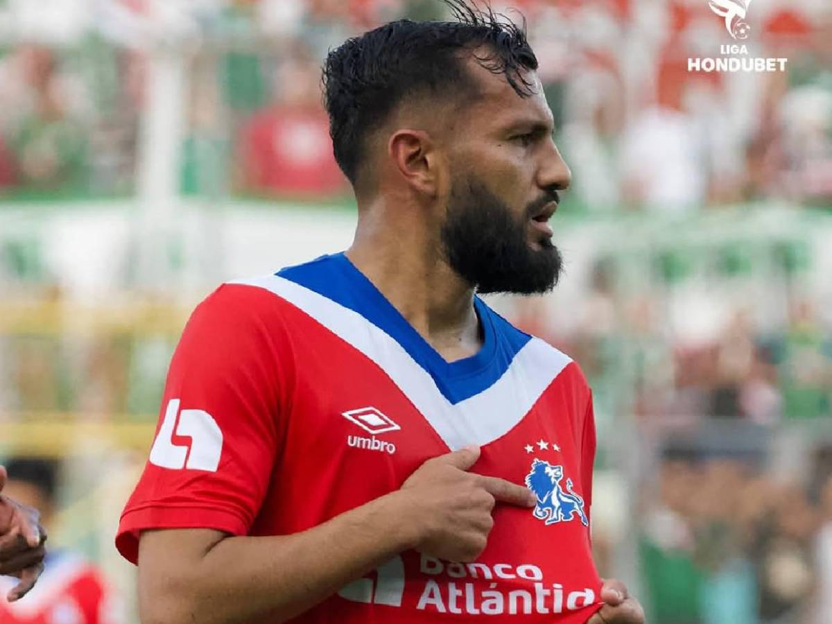 Fichaje de Jorge Álvarez: Los millones que estaría pidiendo Olimpia al Alajuelense por el jugador