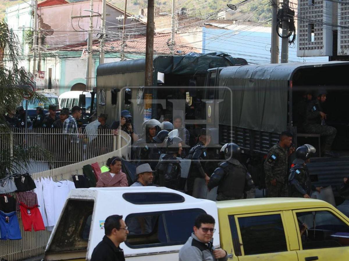 Fuerte blindaje militar y policial rodea el Congreso Nacional previo a sesión