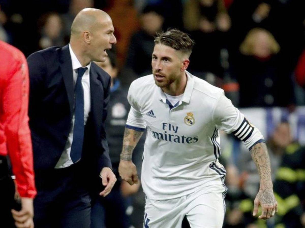 Xavi, Zidane y otros futbolistas que como entrenadores dirigieron a excompañeros