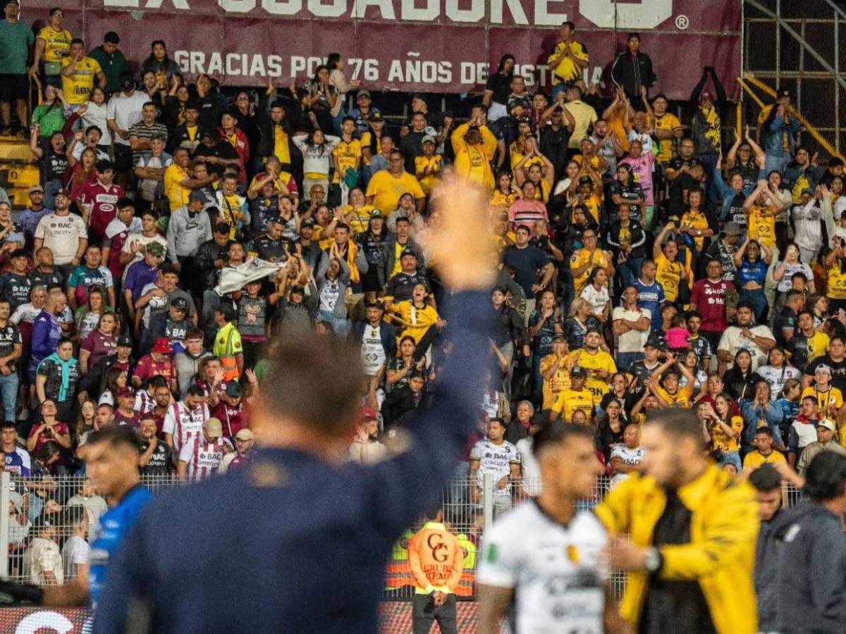 Su presidente es pedido en extradición por USA: Desaparece del fútbol profesional club de Costa Rica