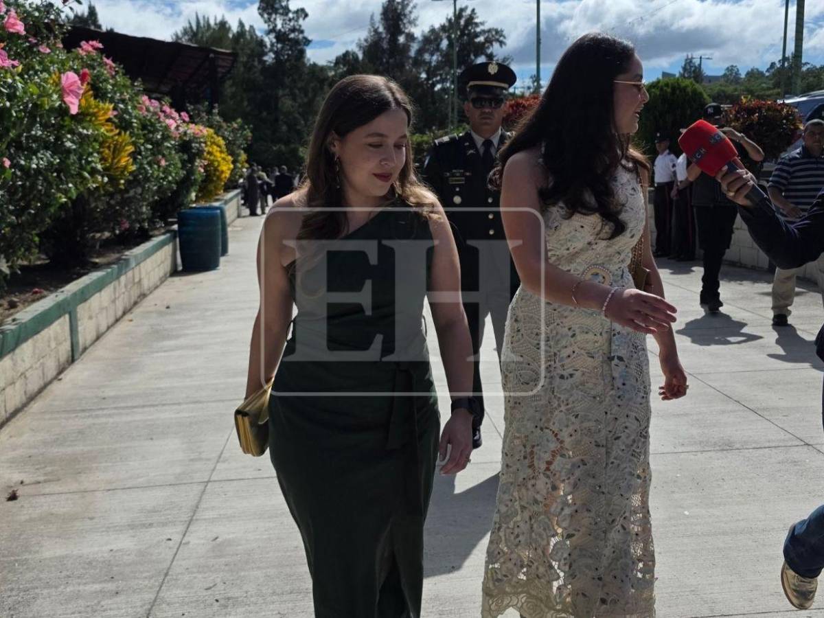 ¿Por qué asistieron las hijas de JOH a la ceremonia de traspaso de mando en las FF AA?