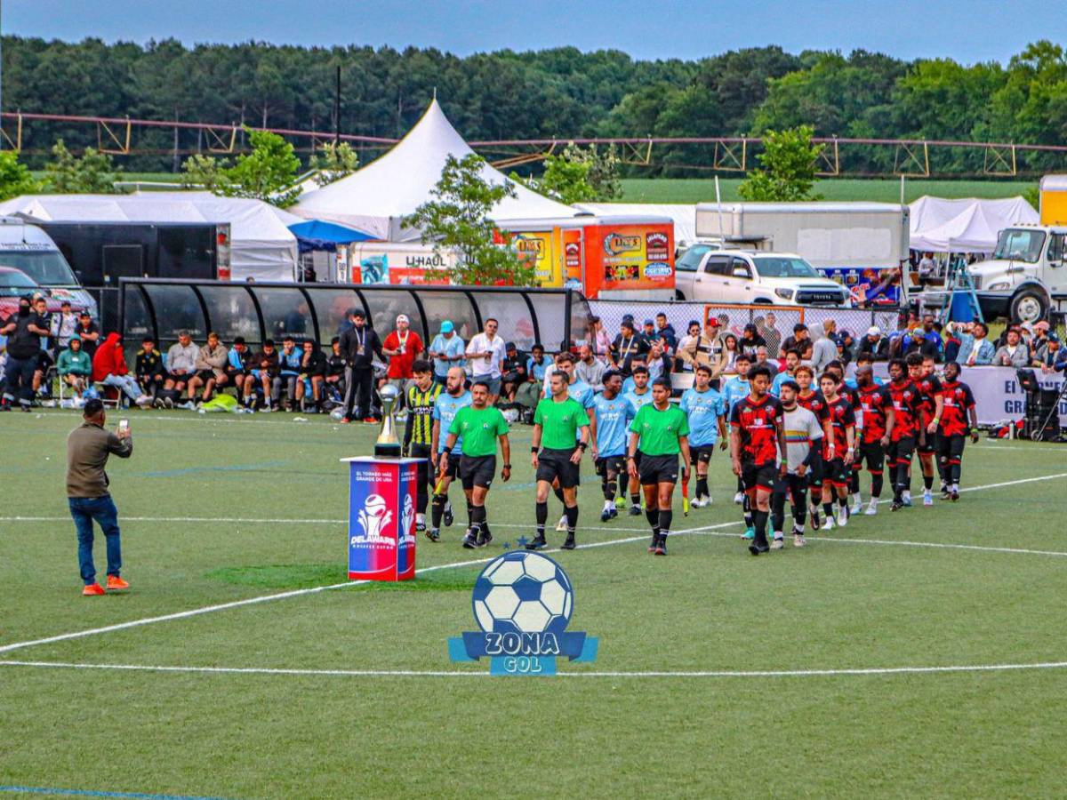 Beneficios y salarios de futbolistas hondureños que van a jugar burocrático a EE UU