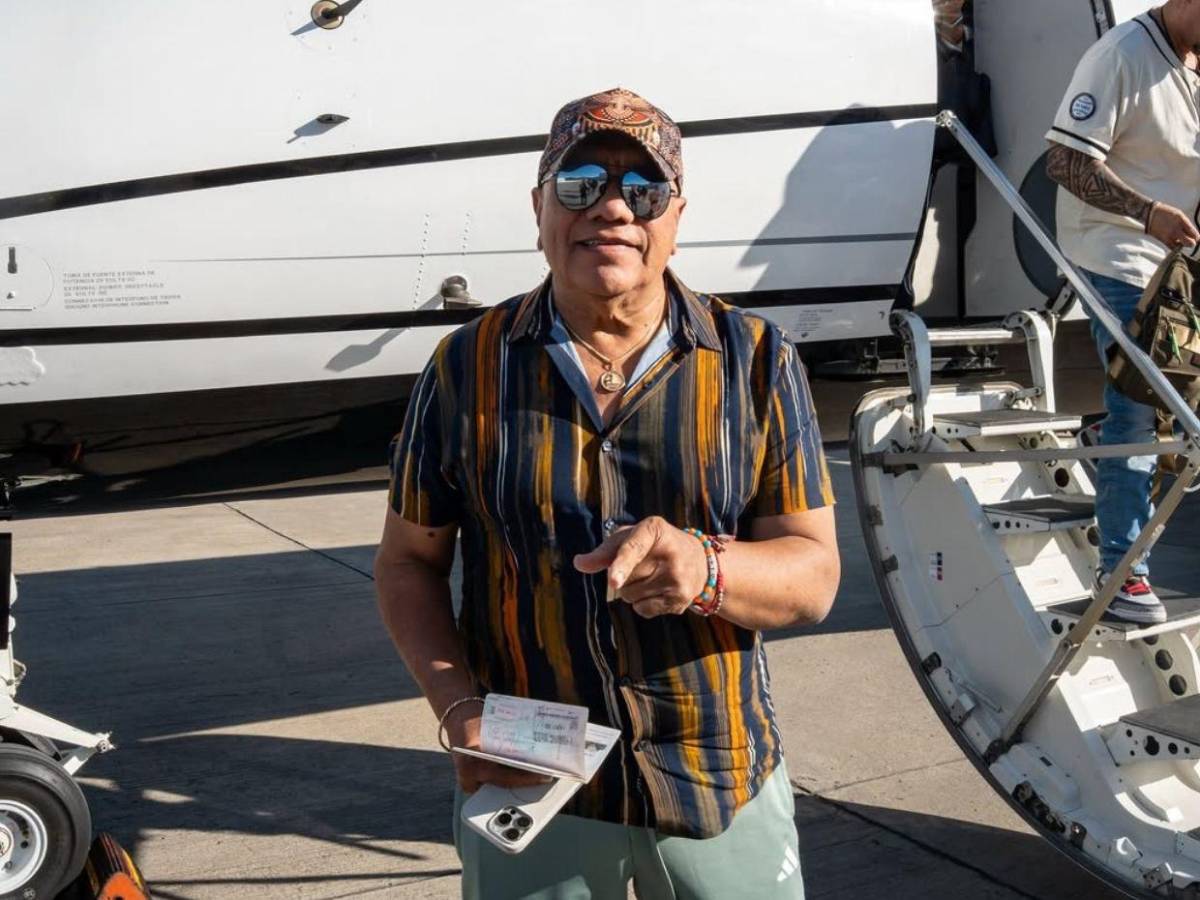 De Adoro a Libros tontos: El setlist oficial del concierto de Bronco en Honduras