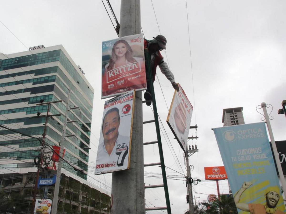 Despejan la capital de la propaganda política tras elecciones primarias