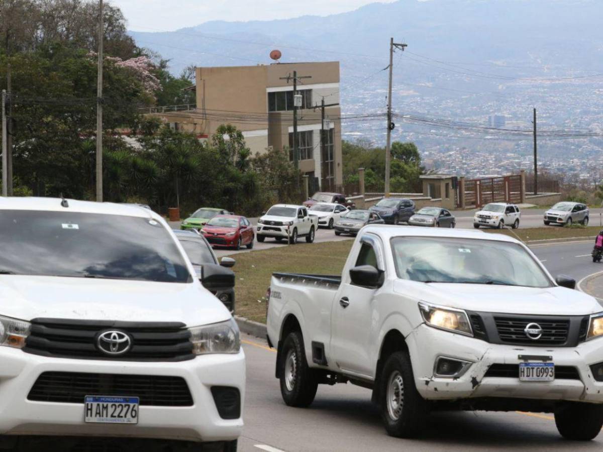 Retorno seguro: vacacionistas regresan a la capital tras Semana Santa 2025