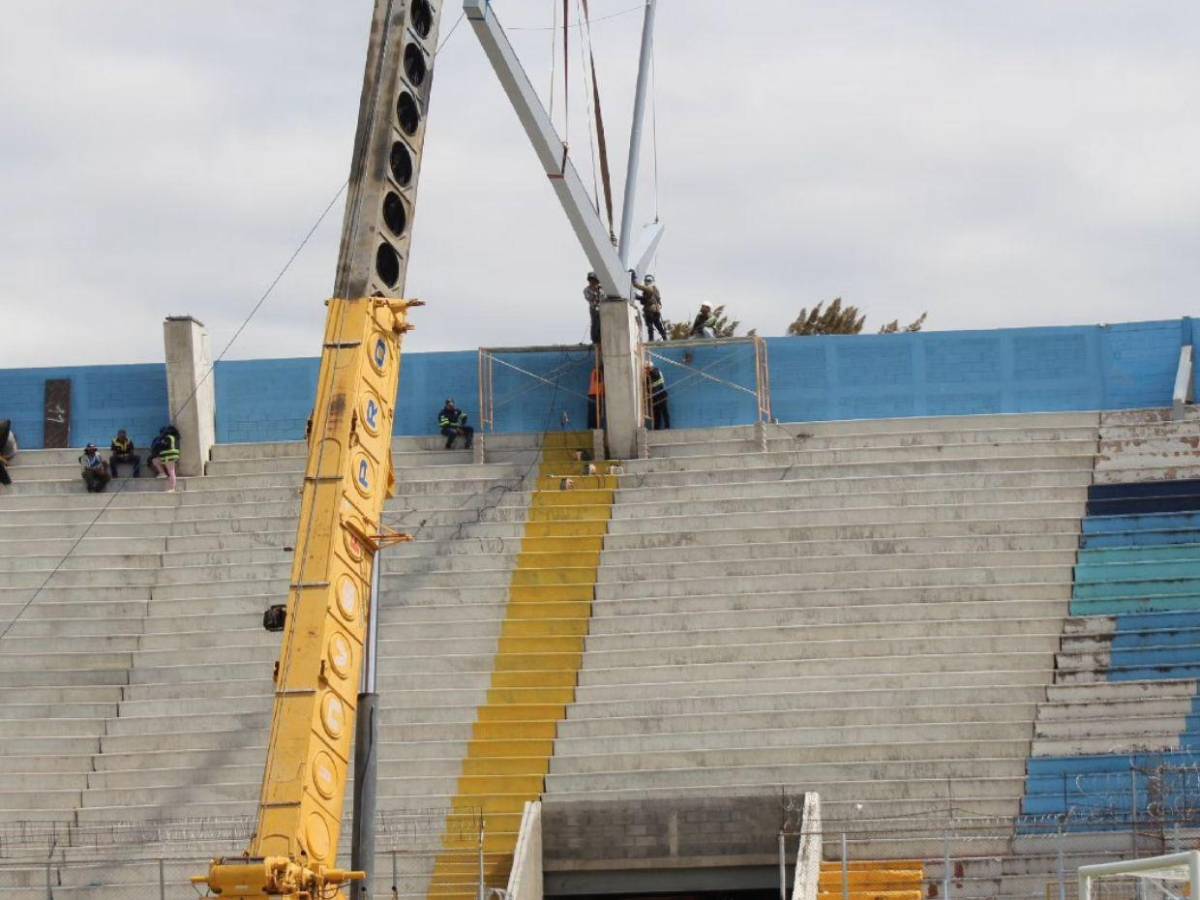 Comienzan a instalar techo en el Estadio Nacional: así quedará tras la remodelación