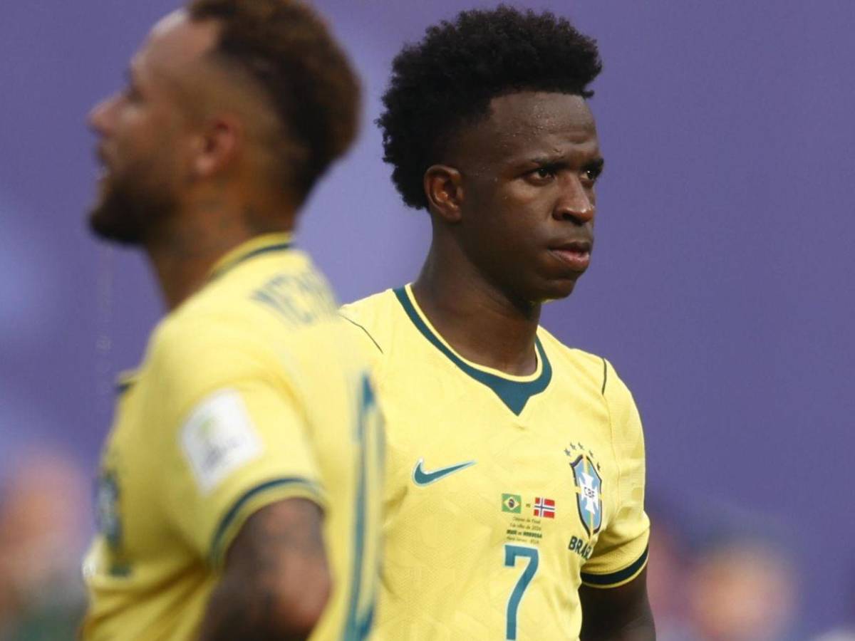 Vinicius rompe el silencio tras eliminación de Brasil del Mundial y hace anuncio