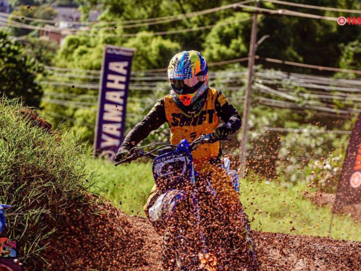 Campeonato internacional de motocross disputó su quinta fecha en una extrema pista en Valle de Ángeles