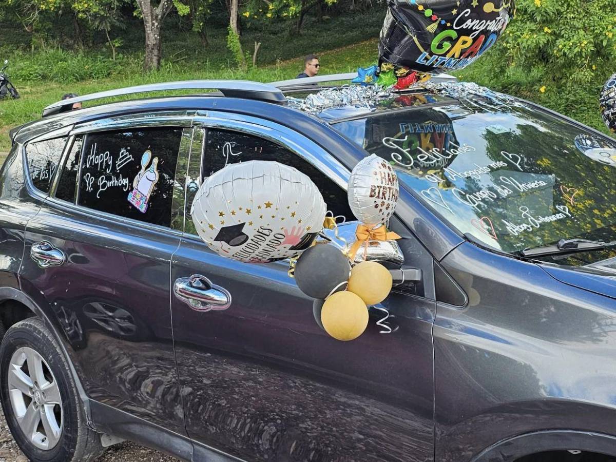 ¡Un sueño cumplido! Más de 1,500 graduados recibieron con orgullo su título en la UNAH