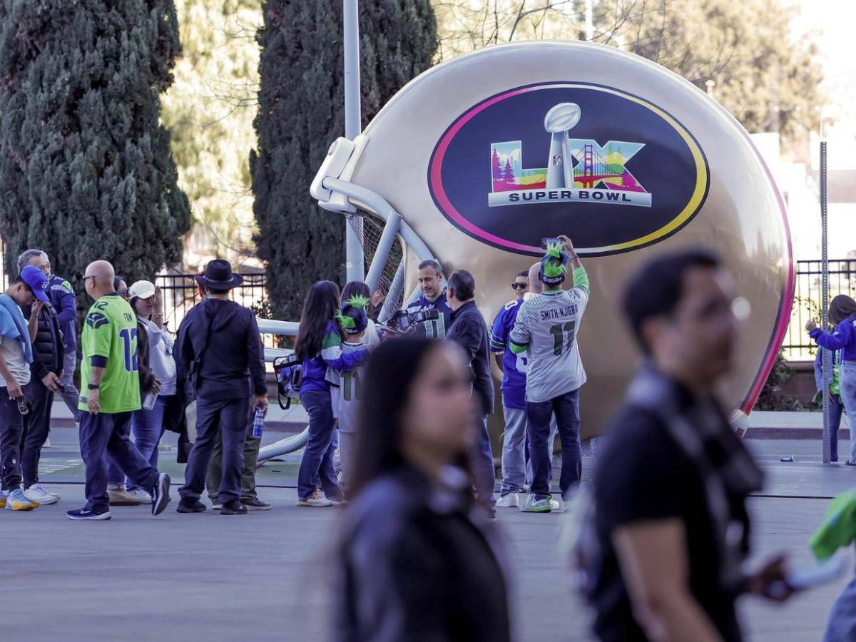 Así se vive el ambiente en el Levi's Stadium para el Super Bowl 2026