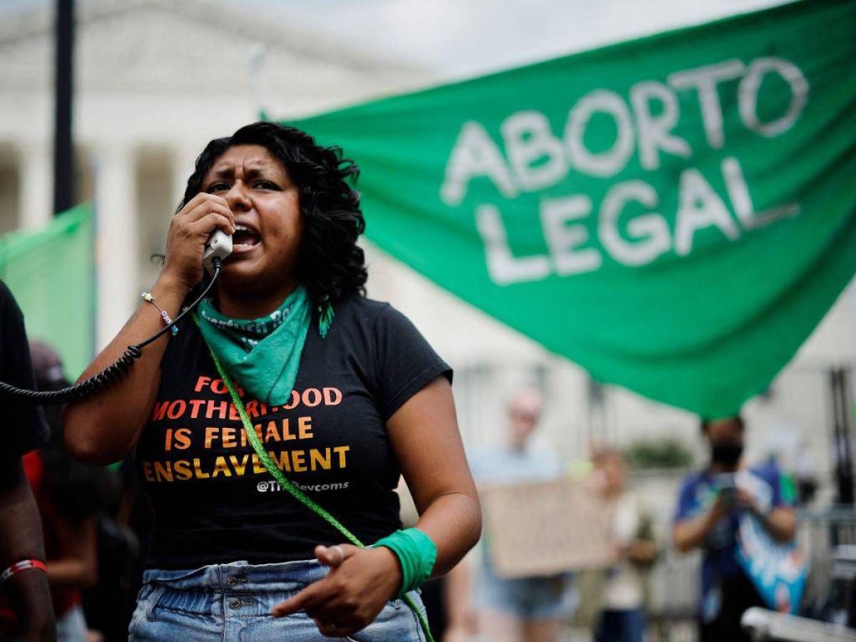 Eliminar derecho al aborto es un “duro golpe” a los derechos humanos, según la ONU