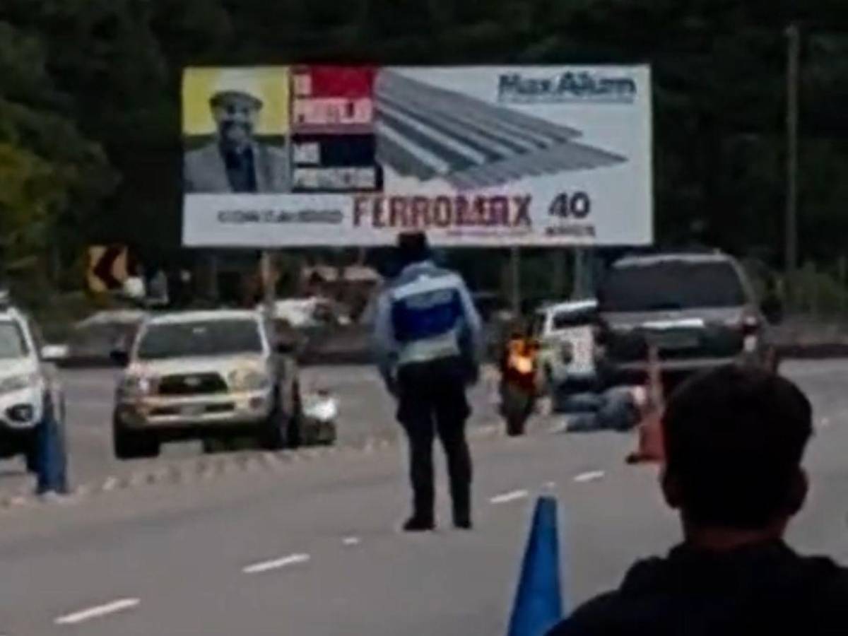 Cuadro a cuadro: Así fue el momento que Policía noqueó a motociclista que evadió operativo