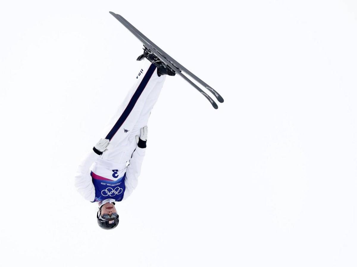 El espectacular salto de Kaila Kuhn en la final de esquí acrobático