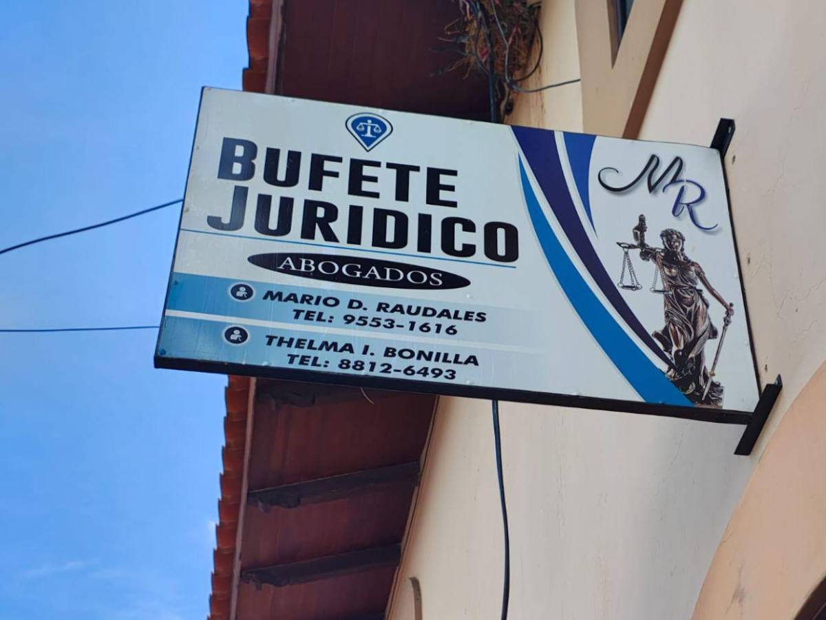 Traspaso de carro y solicitud de pasaporte: Desde bufetes, red criminal hacia falsificación notarial