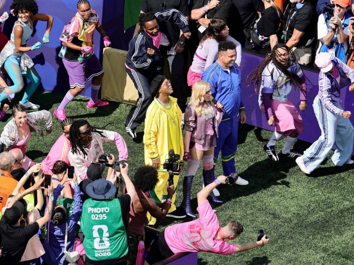 Once minutos de show y media hora de espera, así fue el entretiempo del Mundial