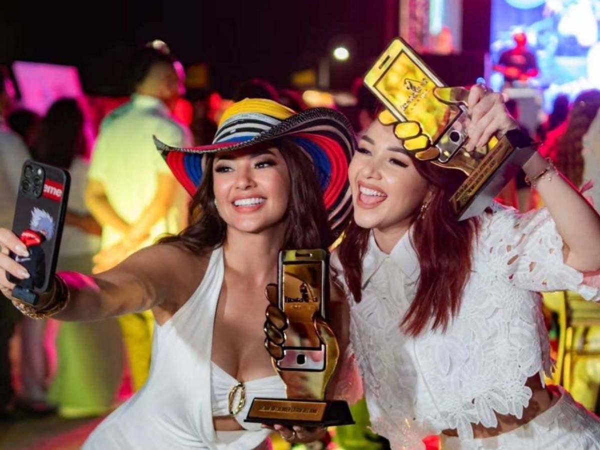 Jennifer Aplícano y Milagro Flores reciben reconocimientos en Colombia