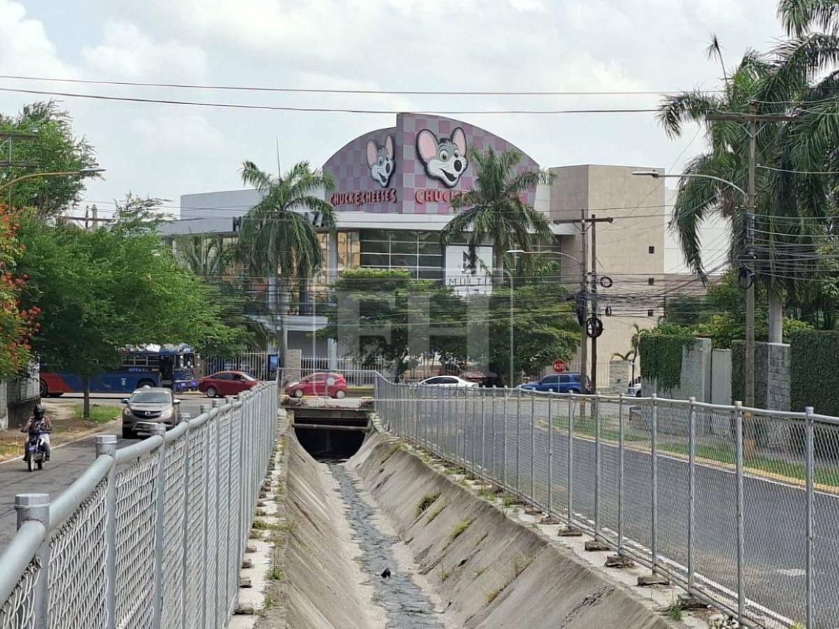 Un año después, así luce la quebrada en la que perdieron la vida un policía y un niño en SPS