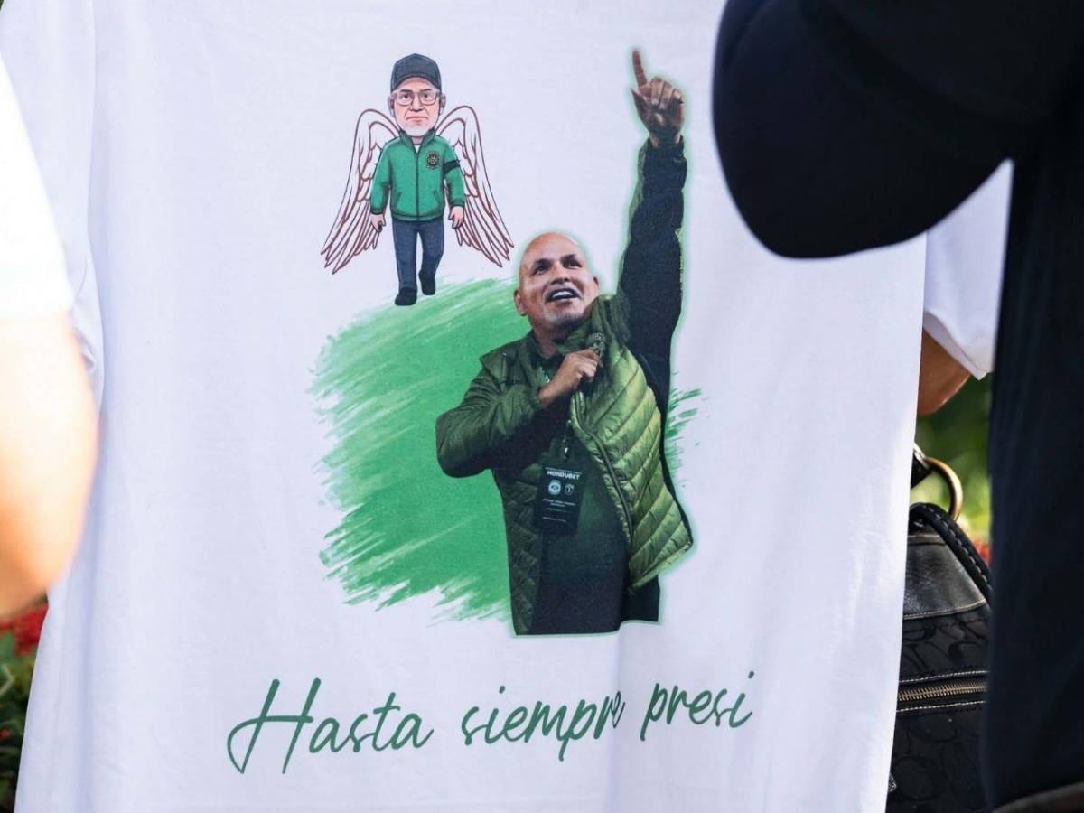 ¡Fiesta en el Olímpico! Barras ponen el color, sorpresa a Lavallén y el mejor ambiente