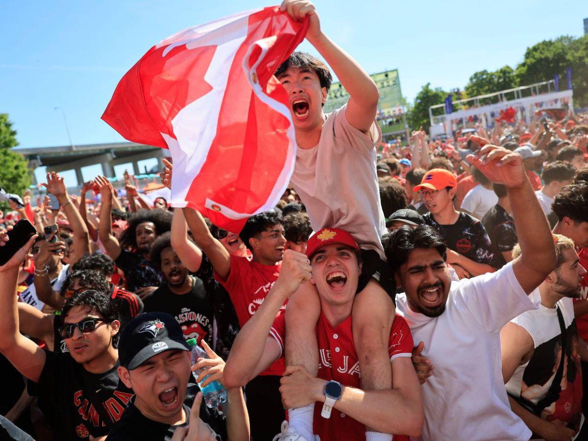 Locura en Toronto: aficionados de Canadá celebran histórico triunfo contra Sudáfrica