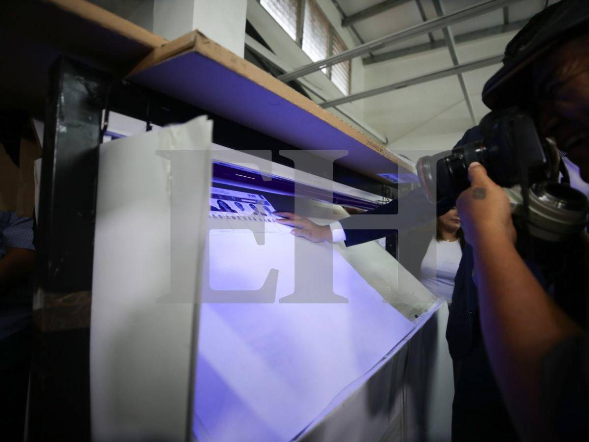 Así fue la impresión de la primera papeleta electoral para las elecciones generales de 2025