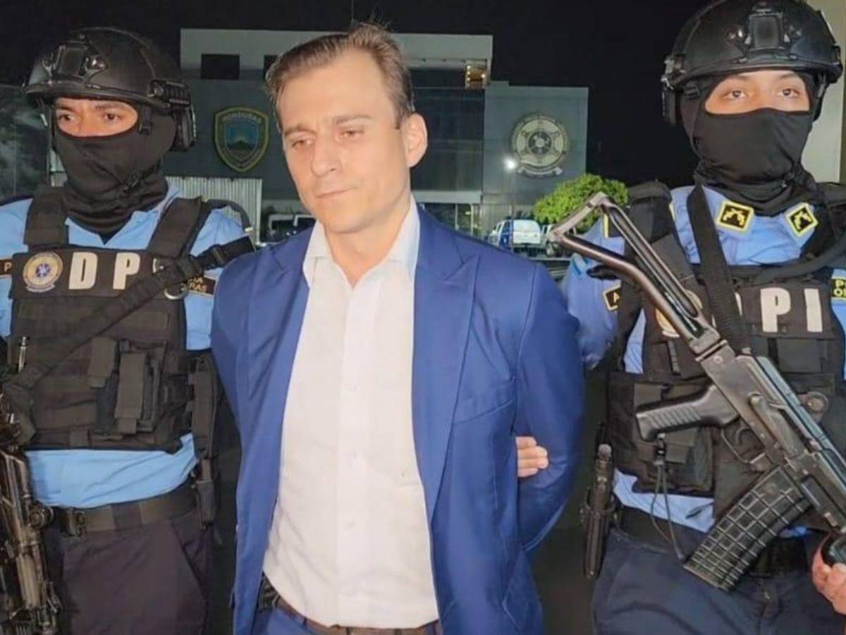 Manipuló cámaras, tiró el cuerpo al sótano y huyó: abogado que mató a su clienta en Roatán