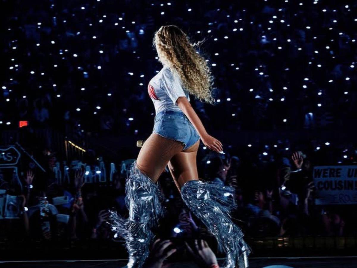 ¿Es Beyoncé un genio artístico o una máquina de marketing?