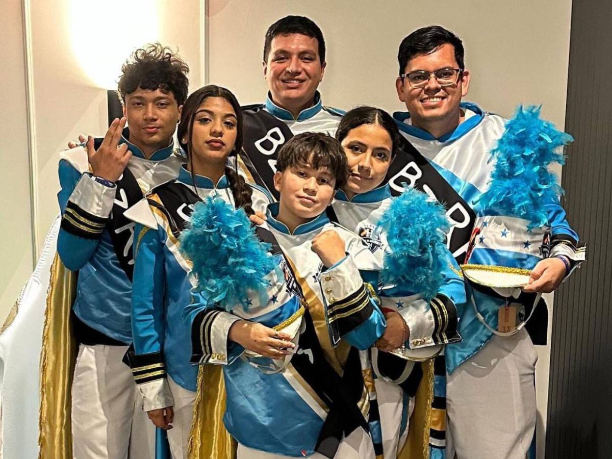 Banda de Marcha Honduras 504 celebra haber logrado lo impensable en el halftime de la NFL