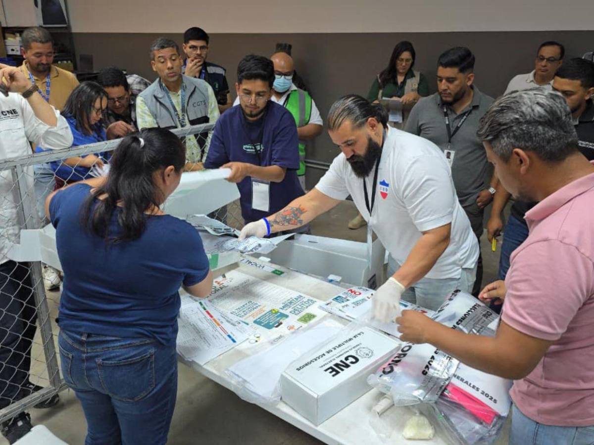 Las primeras imágenes del inicio del escrutinio especial en Honduras