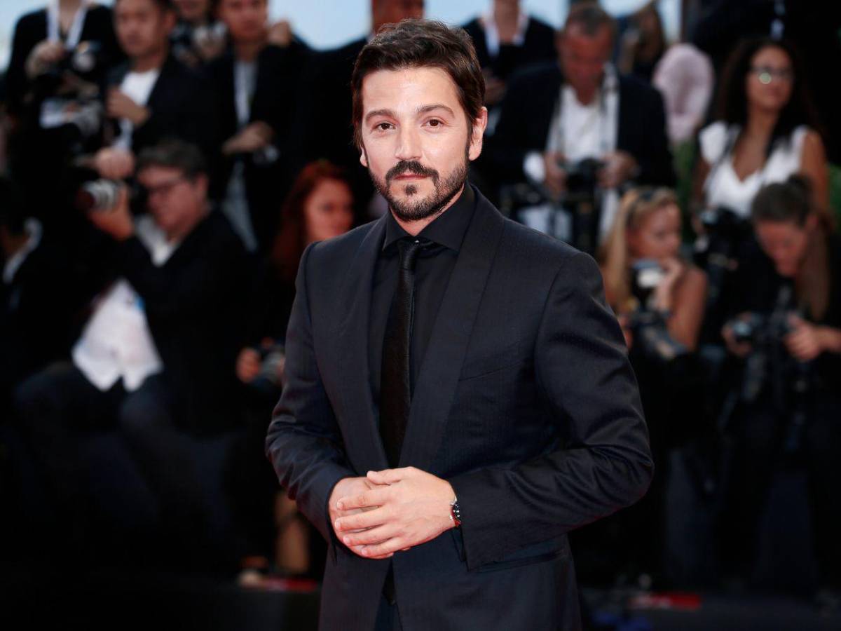 Diego Luna, el rostro latino de la resistencia en Star Wars Diego Luna, el rostro latino de la resistencia en Star Wars