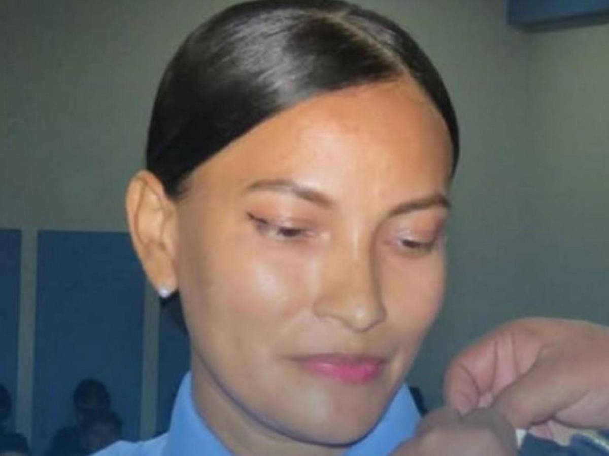 Le pido a Dios que me dé fuerzas: lágrimas y luto en velorio de Yuli Solórzano, oficial asesinada por su pareja