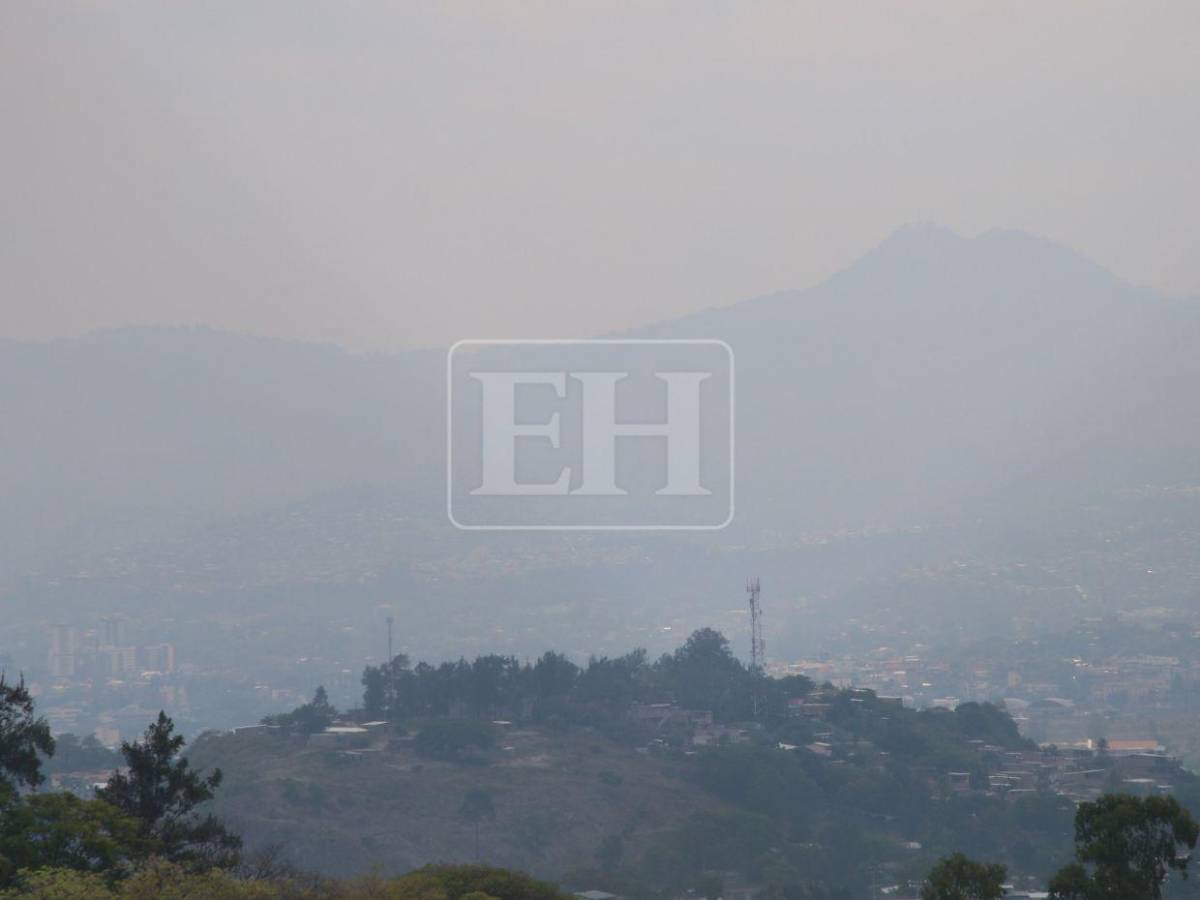 Llena de densa bruma: así luce la capital hondureña