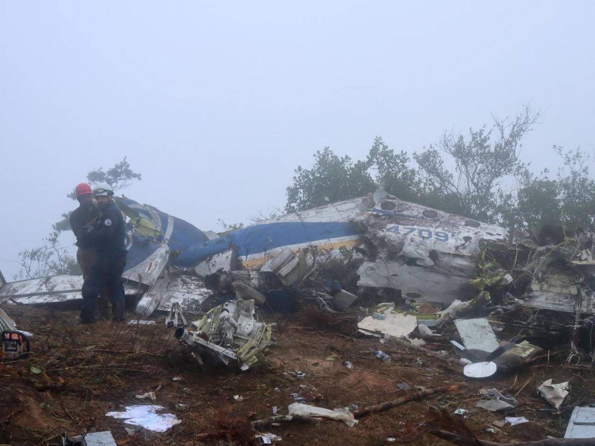En pedazos: así encontraron avión desaparecido en Colombia