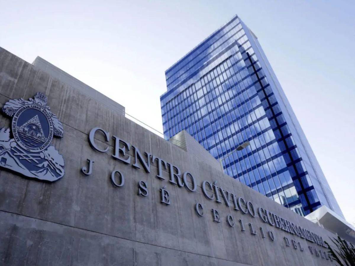 Los funcionarios con mejor salario en el gobierno de Nasry Asfura