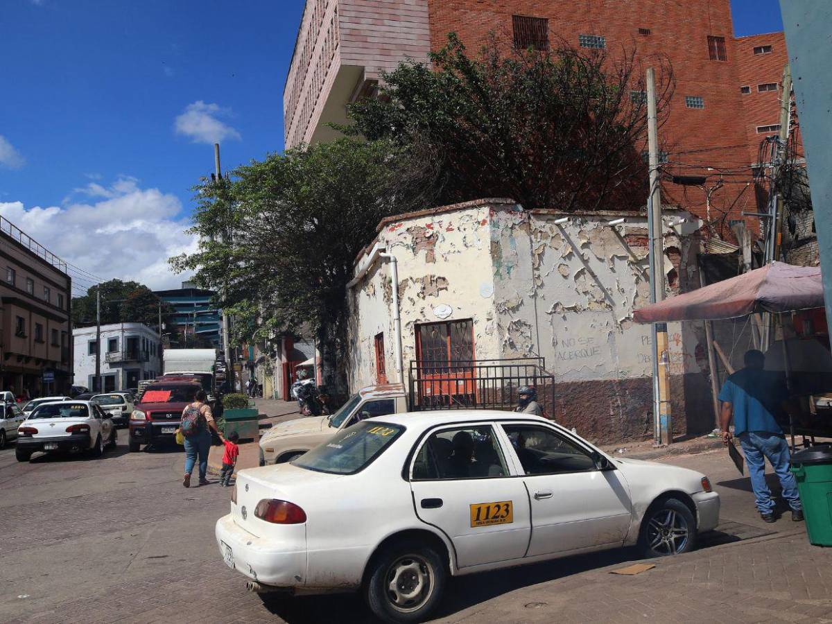 Centro histórico de Tegucigalpa se deteriora ante el abandono de sus inmuebles