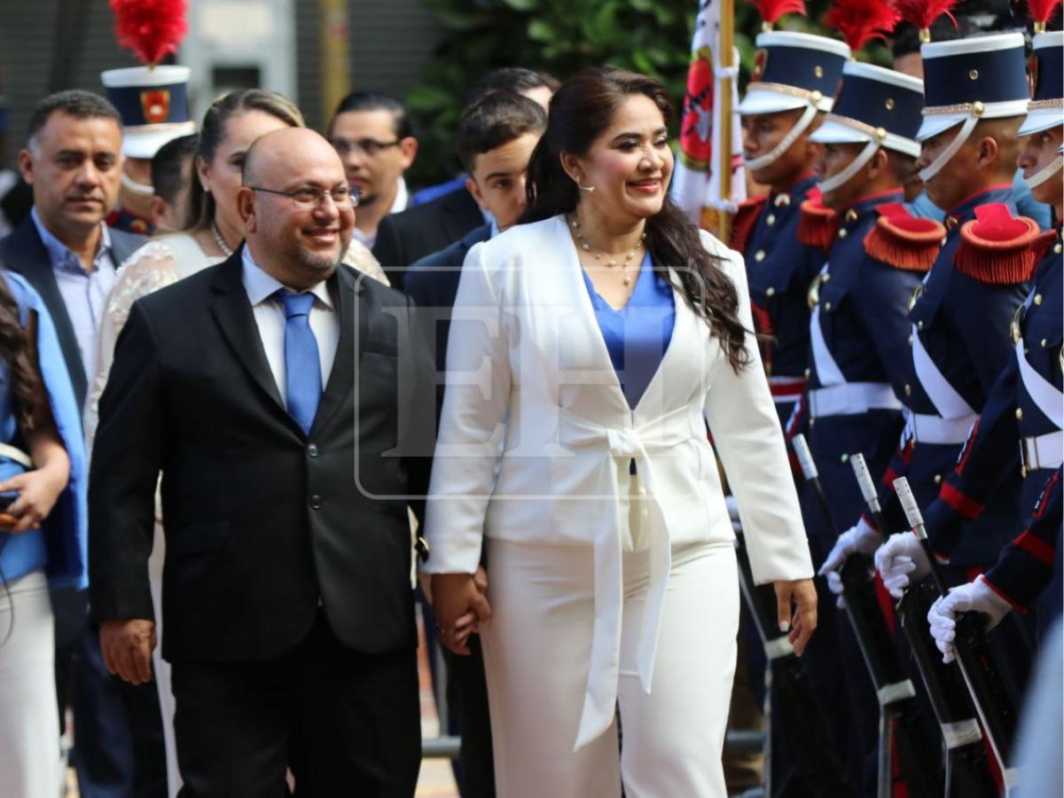 Estilo y glamour: la elegancia imperó en la investidura de Nasry Asfura