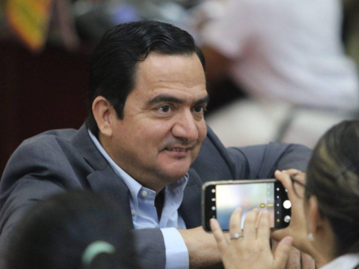 Los diputados con más años en el Congreso y se reeligen en 2025; uno tiene más de 20