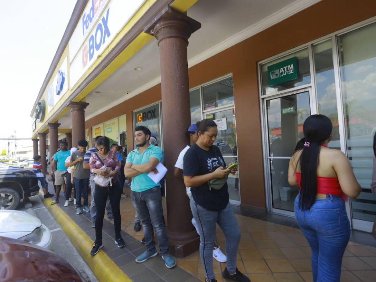 Sampedranos abarrotan el RNP para obtener su DNI previo a elecciones 2025