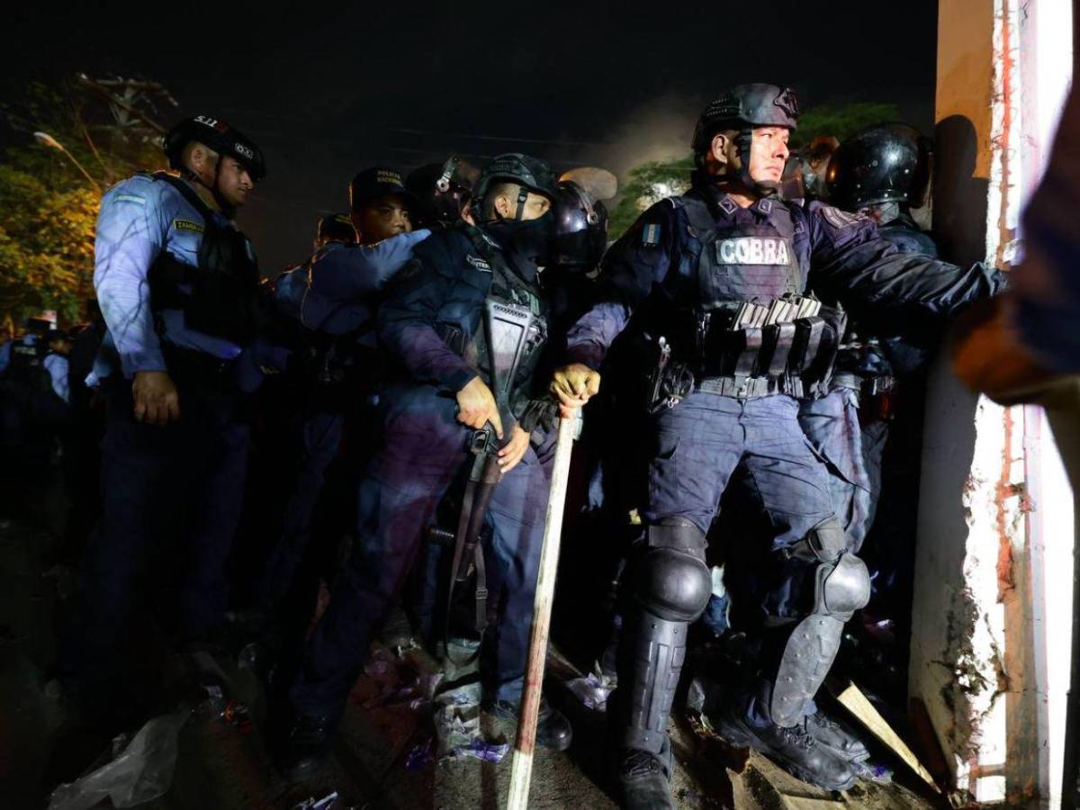 A medianoche y bajo seguridad: así iniciaron las primeras entregas del dinero de Koriun