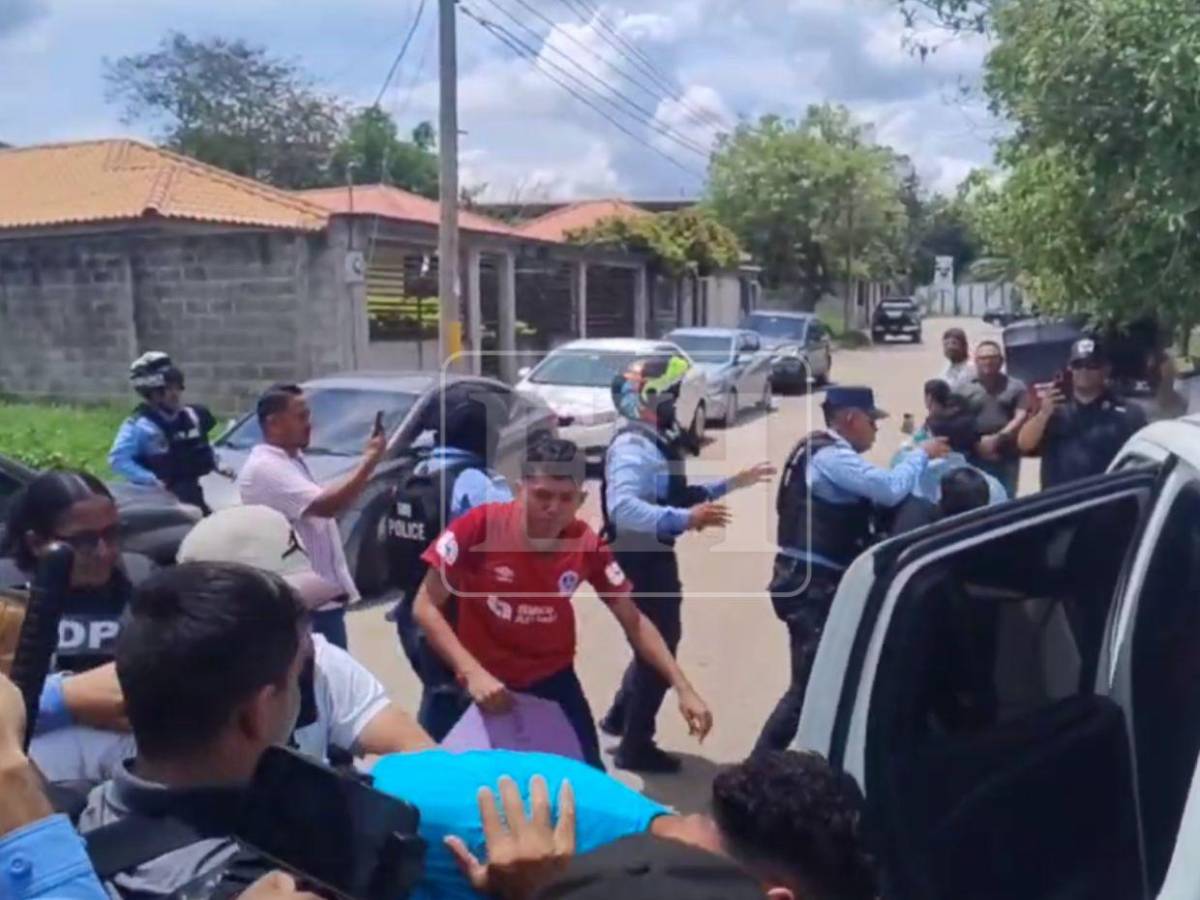 ¡EN FOTOS! Así salió de audiencia Daniel Meraz, señalado del asesinato de Elvia Gómez