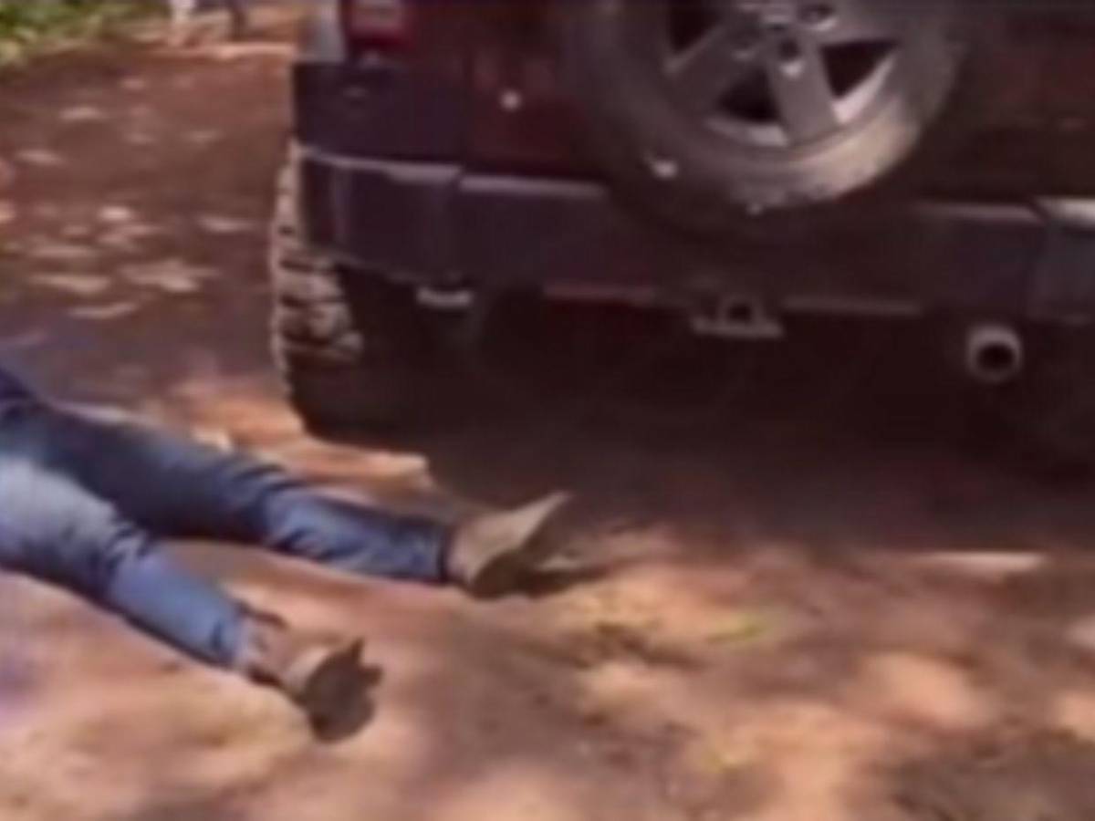Los habrían obligado a bajar del carro para matarlos: crimen del ingeniero Roger y un menor