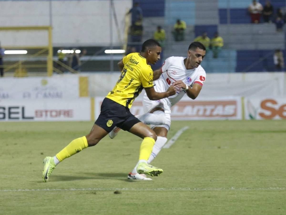 Frustración en el Real España, el primer gol de las Triangulares y el joven asombró