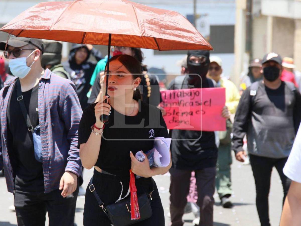 Marcha del 1 de mayo concluye con exigencias de reformas legales y electorales en la capital