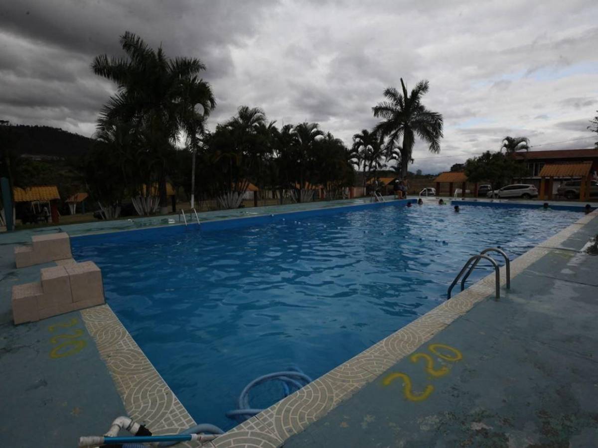¡Nada como un chapuzón! Capitalinos disfrutan de balnearios cerca de Tegucigalpa ¡Nada como un chapuzón! Capitalinos disfrutan de balnearios cerca de Tegucigalpa