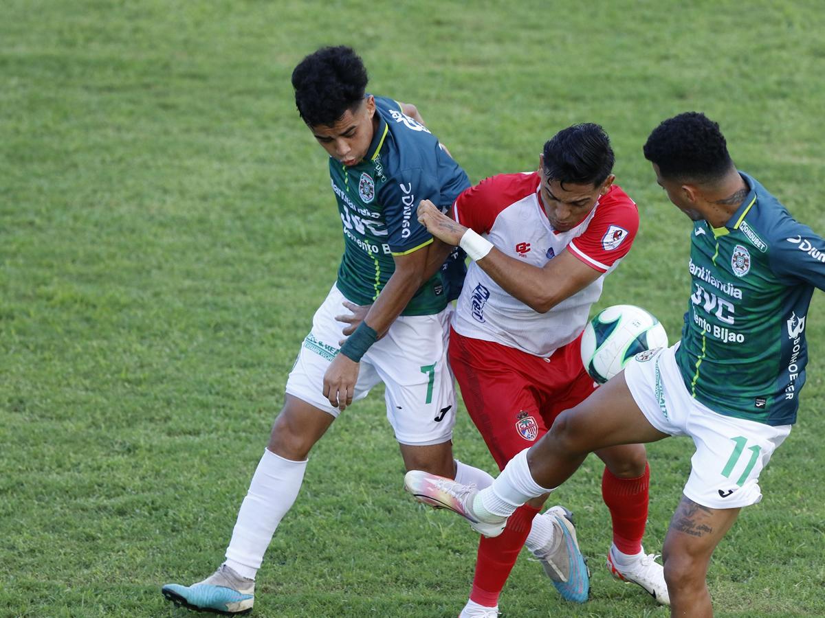 Doblete para Real Sociedad; Marathón recupera segundo lugar