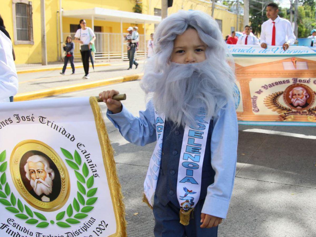 ¡Las mejores ocurrencias! Los alumnos que pusieron a volar la imaginación en los desfiles